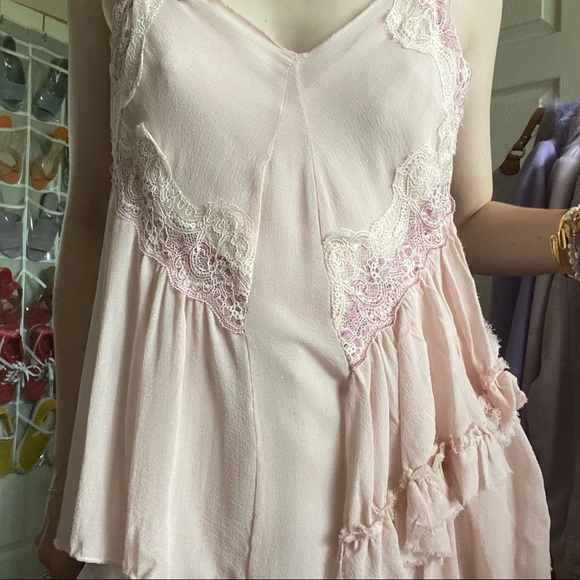 ✨SOLD✨ soft pink camisole 💓 - Picture 9 of 15